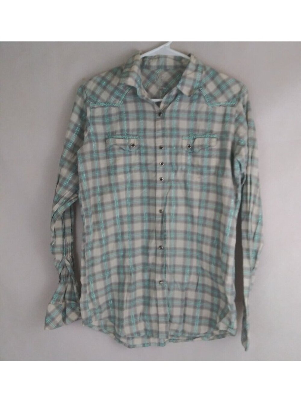 Wrangler Rock '47 Women's Pearl Snap Shirt With Beaded Cross Design Size Medium